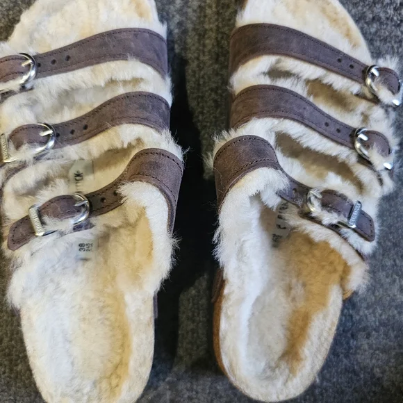 Birkenstock Brown and Cream Furry Sandals Sze 38 (Size 7) - Picture 7 of 11